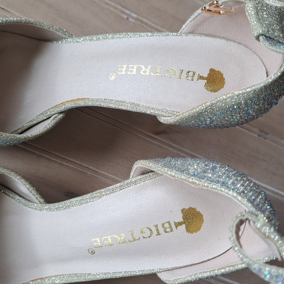 NEW Big Tree Sparkly Pointed Stilettos Gold Sparkly Iridescent Rhinestones Glam - Picture 5 of 11